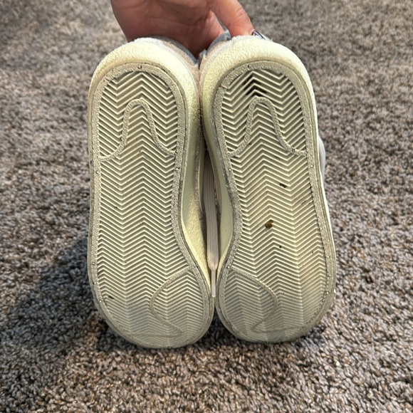 Nike - Picture 4 of 6